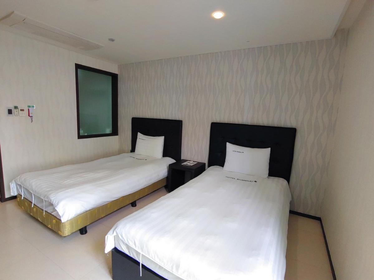 Hotel Rhangju Согвипхо Экстерьер фото