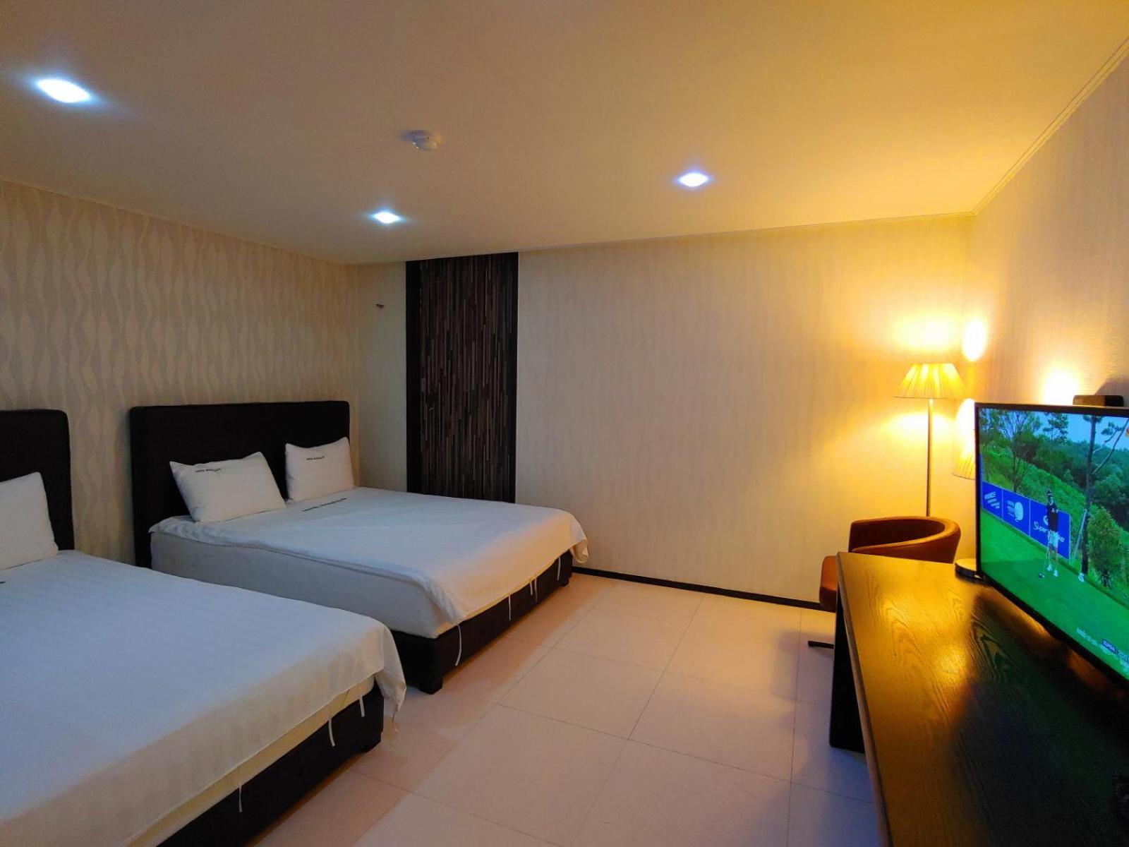 Hotel Rhangju Согвипхо Экстерьер фото