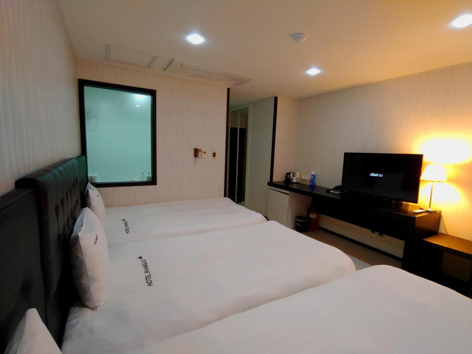 Hotel Rhangju Согвипхо Экстерьер фото